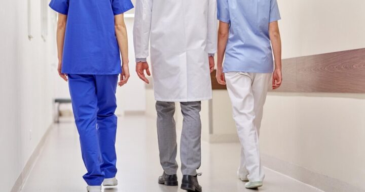 bezp--atne-badanie-wzroku-w-optobusie-----sprawd---auto-3826